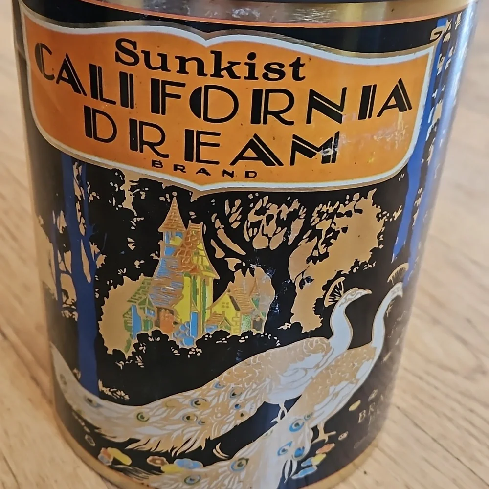 Vintage Advertising Sunkist California Dream tin